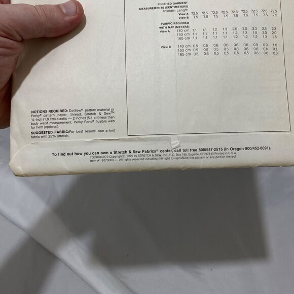 1979 Stretch and Sew Pants And Shorts Design Patterns by Ann Person - Picture 9 of 9